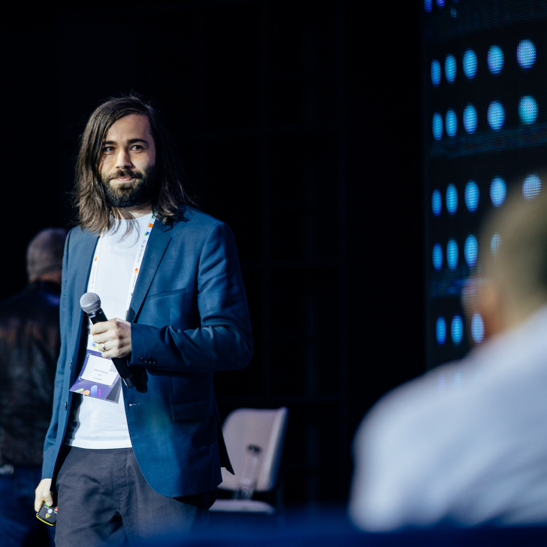 pitch on stage spotlight 2023
