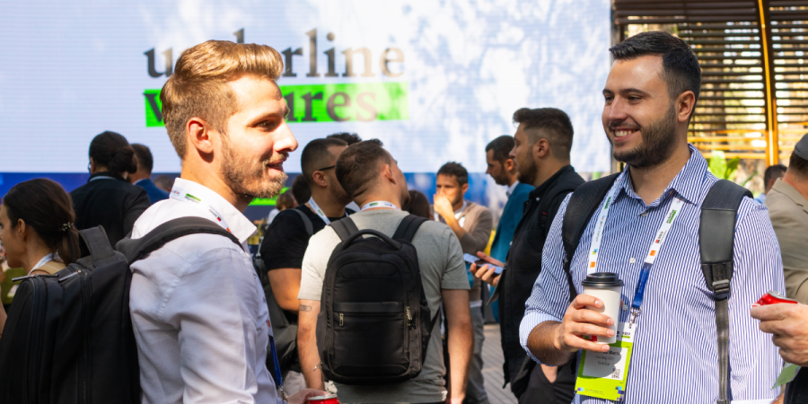 Networking Like a Pro at a Tech Conference - How to Web